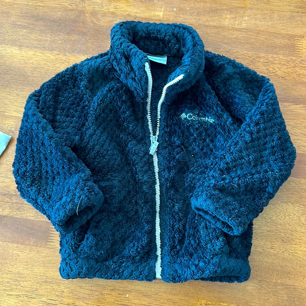 Columbia 2T fuzzy coat EUC